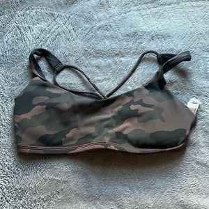 lululemon free to be bra size 8